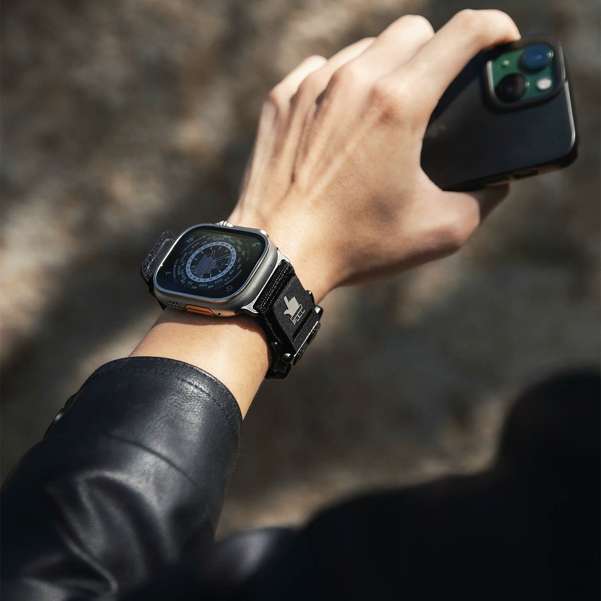 Elastic Nylon Apple Watch Band with Quick-Release Buckle